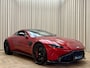 Aston Martin V8 Vantage 4.0 / 7-Speed Manual / 510 PK / Keramisch / Full Carbon / Hyper Red