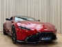 Aston Martin V8 Vantage 4.0 / 7-Speed Manual / 510 PK / Keramisch / Full Carbon / Hyper Red