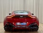 Aston Martin V8 Vantage 4.0 / 7-Speed Manual / 510 PK / Keramisch / Full Carbon / Hyper Red