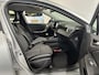 Renault Clio 100PK TCe Zen | Climate Control | Parkeersensoren | Apple CarPlay/Android Auto | Cruise Control | Licht & Regen Sensor | Full LED | Keyless Entry |