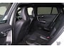 Volvo V60 T4 R-Design - AUTOMAAT - Schuif/kanteldak - Verwarmde voorstoelen - Parkeersensoren voor & achter - Volvo On Call - Cruise control - Navigatie - Extra getint glas - 18' LMV