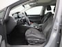 Volkswagen Golf 1.5 TSI Style | 130PK | 18 Inch| ErgoActive Stoelen | Panoramadak | Apple Carplay |