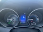 Toyota Auris Touring Sports 1.8 Hybrid Lease pro | Aantoonbaar compleet dealer onderhouden | Stoelverwarming | Achteruitrijcamera | Navigatie | zeer nette auto! |