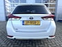 Toyota Auris Touring Sports 1.8 Hybrid Lease pro | Aantoonbaar compleet dealer onderhouden | Stoelverwarming | Achteruitrijcamera | Navigatie | zeer nette auto! |