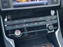 Jaguar XE 2.0 Portfolio | Pano-schuifdak/Leder/Camera/Trekhaak/Bi-Xenon