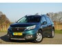 Peugeot 2008 1.2 PureTech Allure | Emerald Crystel | AppleCarplay/Clima/Cruise/Camera - Keurig!
