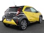 Toyota Aygo X Hybrid 115 GR Sport | Stoel verwarming | Keyles entry | Draadloze telefoonlader | Parkeersensoren | JBL premium sound |
