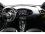 Toyota Aygo X Hybrid 115 GR Sport | Stoel verwarming | Keyles entry | Draadloze telefoonlader | Parkeersensoren | JBL premium sound |