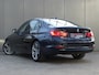 BMW 3-Serie 320i Executive Sport * PDC * SPORT STOELEN * XENON !!