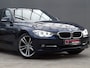 BMW 3-Serie 320i Executive Sport * PDC * SPORT STOELEN * XENON !!