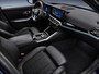 BMW 3-Serie Touring 320e LCI New Model 2023 Innovation Pack 18" Wheels Park Pack Sportline Curved Screen HUD Display Privacy Glass