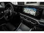 BMW 3-Serie Touring 330e xDrive M-sport stoelen, camera, adaptieve cruise, hifi, panodak,