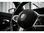 BMW 3-Serie Touring 330e xDrive M-sport stoelen, camera, adaptieve cruise, hifi, panodak,