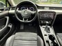 Volkswagen Passat 1.4 TSI GTE Connected Series Plus / Navi / Pano / Xenon /