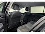 Volkswagen Golf Variant 1.0 eTSI Life Business | Trekhaak | Stoelverwarming | Camera | Digitaal display