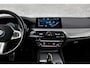 BMW 5-Serie Touring 540i M-sport | Org. NL | Panoramadak | Head-up | Lederen bekleding | Stoelverwarming | LED