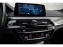 BMW 5-Serie Touring 540i M-sport | Org. NL | Panoramadak | Head-up | Lederen bekleding | Stoelverwarming | LED