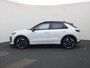 Volkswagen T-Roc 1.5eTSI/150PK R-Line First Edition DSG · Black Style · 360gr camera · IQ Light · Apple/Android Car Play · Head-up Display · 20'' velgen · Dodehoeksensor · Garantie t/m 09-11-2027