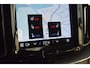 Volvo XC60 T8 Hybride AWD Plus Black | Luchtvering | Massage | Stoelventilatie | Head-Up | Panoramadak | 360° Camera |
