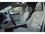 Volvo XC60 T8 Hybride AWD Plus Black | Luchtvering | Massage | Stoelventilatie | Head-Up | Panoramadak | 360° Camera |