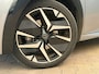 Peugeot 208 Hybrid 100 e-DCS6 GT Climate | Cruise | 17'' LMV | Apple Carplay/Android Auto | | Achterruitverwarming | Achterspoiler | Apple Carplay/Android Auto|telefoonintegratie premium