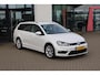 Volkswagen Golf Variant 1.4 TSI Business Edition Connected R 125PK / 92kW DSG, NL auto dealeronderhouden, R-Line Business Edition, privacy glas, 17" 'Madrid' LMV, half lederen bekleding ErgoActive stoel, stoelverwarming, achteruitrijcamera (rear view), elektrisch verstel-, verwarm- en inklapbare buitenspiegels (spiegel pakket), multifunctioneel lederen stuurwiel, cruise control, parkeersensoren voor en achter (pdc), DAB+, navigatie