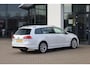 Volkswagen Golf Variant 1.4 TSI Business Edition Connected R 125PK / 92kW DSG, NL auto dealeronderhouden, R-Line Business Edition, privacy glas, 17" 'Madrid' LMV, half lederen bekleding ErgoActive stoel, stoelverwarming, achteruitrijcamera (rear view), elektrisch verstel-, verwarm- en inklapbare buitenspiegels (spiegel pakket), multifunctioneel lederen stuurwiel, cruise control, parkeersensoren voor en achter (pdc), DAB+, navigatie