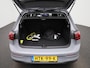 Volkswagen Golf 1.5 eHybrid 50 Edition Navigatie | Camera | parkeersensoren | Cruise control | Airco | 18 Inch Velgen |