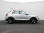 Volkswagen T-Roc 1.0 TSI Life | 18 Inch Velgen | Camera | parkeersensoren | Led | Cruise Control | Apple carplay |