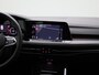 Volkswagen Golf 2.0 TSI GTI | 245 PK | Black Pack | Panorama-schuif-/kanteldak | Head-up display | Digital Display | Keyless | Diefstalalarm | Led- Mistlampen | Achteruitrijcamera | Adaptief Onderstelregel (Sport) | 19' Inch Estrolo Velgen (Zwart) |