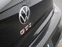 Volkswagen Golf 2.0 TSI GTI | 245 PK | Black Pack | Panorama-schuif-/kanteldak | Head-up display | Digital Display | Keyless | Diefstalalarm | Led- Mistlampen | Achteruitrijcamera | Adaptief Onderstelregel (Sport) | 19' Inch Estrolo Velgen (Zwart) |
