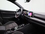 Volkswagen Golf 2.0 TSI GTI | 245 PK | Black Pack | Panorama-schuif-/kanteldak | Head-up display | Digital Display | Keyless | Diefstalalarm | Led- Mistlampen | Achteruitrijcamera | Adaptief Onderstelregel (Sport) | 19' Inch Estrolo Velgen (Zwart) |