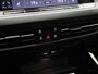 Volkswagen Golf 2.0 TSI GTI | 245 PK | Black Pack | Panorama-schuif-/kanteldak | Head-up display | Digital Display | Keyless | Diefstalalarm | Led- Mistlampen | Achteruitrijcamera | Adaptief Onderstelregel (Sport) | 19' Inch Estrolo Velgen (Zwart) |
