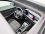 Volkswagen Golf 2.0 TSI GTI | 245 PK | Black Pack | Panorama-schuif-/kanteldak | Head-up display | Digital Display | Keyless | Diefstalalarm | Led- Mistlampen | Achteruitrijcamera | Adaptief Onderstelregel (Sport) | 19' Inch Estrolo Velgen (Zwart) |