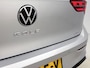Volkswagen Golf 1.5 eTSI R-Line Business 150 PK | R-Line | Automaat | Panoramadak | Stoelverwarming | App Connect | Adaptive Cruise Control | Navigatie |