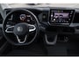 Volkswagen Crafter 35 2.0 TDI L3H3 Exclusive 177PK / 130kW Achteruitrijcamera, verwarmbare voorstoelen, Apple Carplay & Android Auto, verwarmbare voorruit, adaptive cruise control (ACC) met Stop&Go, parkeersensoren voor + achter, grootlichtassistent, full map navigatie, alarm klasse III, LED koplampen, trekhaakvoorbereiding