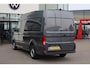 Volkswagen Crafter 35 2.0 TDI L3H3 Exclusive 177PK / 130kW Achteruitrijcamera, verwarmbare voorstoelen, Apple Carplay & Android Auto, verwarmbare voorruit, adaptive cruise control (ACC) met Stop&Go, parkeersensoren voor + achter, grootlichtassistent, full map navigatie, alarm klasse III, LED koplampen, trekhaakvoorbereiding