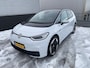 Volkswagen ID.3 First Max 58 kWh NL-Auto vol luxe, Panoramadak, stoel- & stuurverawrming, voorstoelen met massagefunctie, HUD, parkeersensoren, navigatie, dodehoekdetectie
