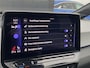 Volkswagen ID.3 First Max 58 kWh NL-Auto vol luxe, Panoramadak, stoel- & stuurverawrming, voorstoelen met massagefunctie, HUD, parkeersensoren, navigatie, dodehoekdetectie