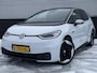 Volkswagen ID.3 First Max 58 kWh NL-Auto vol luxe, Panoramadak, stoel- & stuurverawrming, voorstoelen met massagefunctie, HUD, parkeersensoren, navigatie, dodehoekdetectie