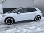 Volkswagen ID.3 First Max 58 kWh NL-Auto vol luxe, Panoramadak, stoel- & stuurverawrming, voorstoelen met massagefunctie, HUD, parkeersensoren, navigatie, dodehoekdetectie