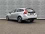 Volvo V60 1.5 T3 Polar+ Dynamic | Automaat | Bi-xenon koplampen | Navigatie | Lederen bekleding | Voorruitverwarming | Stoelverwarming | Climate control | Volvo On Call | Roofrails | Cruise control |