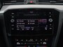 Volkswagen Passat 1.4 TSI PHEV GTE | Trekhaak | Stoelverwarming | Camera | Adaptive cruise | Carplay | Matrix LED | Navigatie | Massage | Climate control | Bluetooth | Plug In