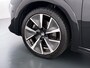 Peugeot e-208 EV GT-line 350 50kWh Pano-dak 360°Camera Leder/Alcantara Adaptive-Cruise Apple Carplay Android Auto Navi Ecc Pdc-a+v SOH 89% Stoelverwarming Led Lmv 17" Regen-Lichtsensor Privacy Glas Keyless DAB+ 1e Eigenaar Origineel Nederlandse Auto Dealeronderhouden Bomvol € 40.000 nieuw!