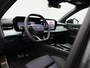 Audi Q3 1.5 200kW e-hybrid S edition l Demo l Adaptive cruise control l Achteruitrijcamera l Navigatie l Airco l Verwarmbare voorstoelen l Dodehoekdetectie l Matrix LED koplampen l Comfortsleutel l Alarm Klasse III l Privacy glas l 20" lichtmetalen wielen