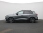 Audi Q3 1.5 200kW e-hybrid S edition l Demo l Adaptive cruise control l Achteruitrijcamera l Navigatie l Airco l Verwarmbare voorstoelen l Dodehoekdetectie l Matrix LED koplampen l Comfortsleutel l Alarm Klasse III l Privacy glas l 20" lichtmetalen wielen