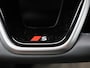Audi Q3 1.5 e-hybrid S edition l Demo l Adaptive cruise control l Achteruitrijcamera l Navigatie l Verwarmbare voorstoelen l Dodehoekdetectie l Matrix LED koplampen l Comfortsleutel l Alarm Klasse III l Privacy glas l 20" lichtmetalen wielen