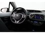 Toyota Yaris 1.5 Full Hybrid Dynamic | Origineel NL | Navigatie | Keyless | Cruise Control | Clima | Camera | 16 inch | Dakspoiler