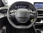 Peugeot 208 Allure Hybrid 110pk Automaat | Navigatie | Climate Control | Cruise Control | Parkeersensoren v+a | Armsteun | Digitaal instrumentenpaneel | Draadloze Apple Carplay / Android Auto | DAB+ radio | All seasonbanden | Led koplampen | Donker getint glas | 16" lichtmetalen velgen |