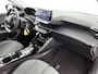 Peugeot 208 Allure Hybrid 110pk Automaat | Navigatie | Climate Control | Cruise Control | Parkeersensoren v+a | Armsteun | Digitaal instrumentenpaneel | Draadloze Apple Carplay / Android Auto | DAB+ radio | All seasonbanden | Led koplampen | Donker getint glas | 16" lichtmetalen velgen |